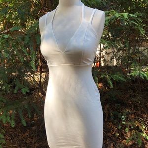 ⭐️New⭐️ Lulu’s White Strap Bodycon Dress ✂️ Final